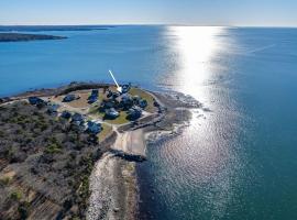 Pocasset Family retreat ocean view，位于伯恩的酒店