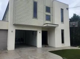 Chevron Island Holiday Home Surfers Paradise Gold Coast