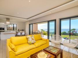 Sea N Tree Beachfront Residences，位于Pointe aux Sable的酒店