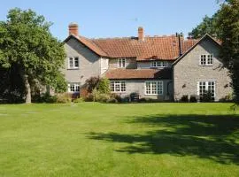 Gray Manes - Luxury in Somerset
