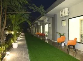 Trisaa Resort & Banquets