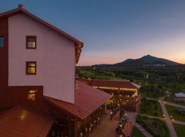 特拉萨公园度假村，位于博罗沃耶的酒店