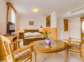 卡塔酒店，位于塞格德的浪漫度假酒店