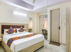 FabHotel Taugan Inn Near Yashobhoomi Convention Centre，位于新德里Dwarka的酒店