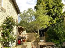 Aux Agapanthes, Maison de vacances de charme avec piscine Charente Maritime