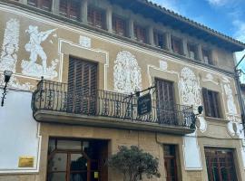 马亚娜乡村民宿，位于圣朱利亚德维拉托的酒店