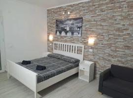 Sweet dream Rome airport rooms，位于菲乌米奇诺的住宿