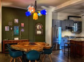 Casita El Nido- Spacious 2 Bedroom Main Floor Apartment，位于布塞里亚斯的酒店