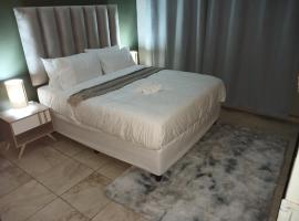 Waterfall Deluxe，位于勒斯滕堡的酒店