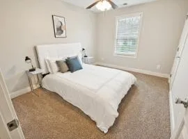 Biltmore Luxury 1513 #3 Townhomes L 2bd 2 Bth