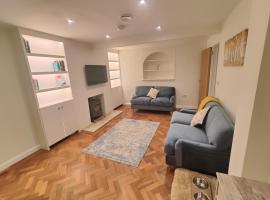 Trillis Cottage，位于Sapperton的带热水浴缸的酒店