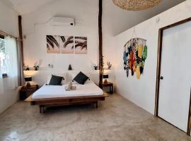 Spacious Loft with garden in the heart of el nido town，位于爱妮岛的酒店