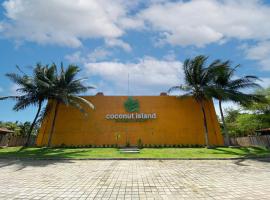 Avery Coconut Island Waterpark Beach Resort Carita，位于卡里塔的酒店