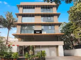 Super Townhouse Hadapsar formerly Savali Inn