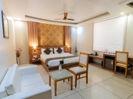 FabHotel Signature Inn，位于斋浦尔的酒店