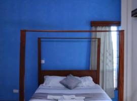 SEAVIEW ROOMS iN A HOMESTAY APARTMENT，位于蒙巴萨的民宿