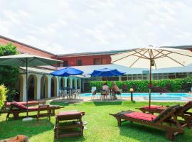 Ranveli Beach Hotel，位于拉维尼亚山的酒店
