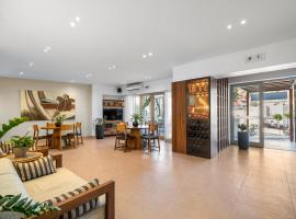 格拉罗斯公寓式酒店，位于圣加利尼的酒店