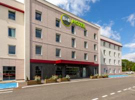 B&B HOTEL CHARTRES Oceane，位于沙特尔的酒店