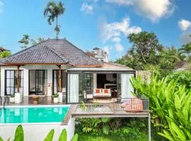 Oasis Ubud - Exclusive Luxury Villa in Ubud - Expansive Pool & 2 Stunning Bedrooms - Your Private Jungle Retreat
