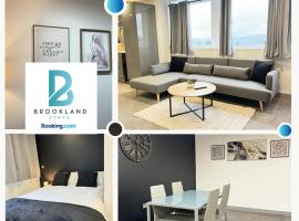 Two Bedroom Flat by Brookland Stays Serviced Accommodation Short Lets Leeds with Free WiFi