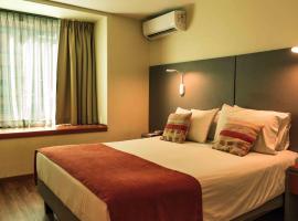 埃尔博斯克欧洲酒店，位于圣地亚哥的酒店