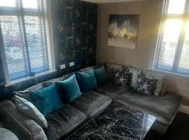 Levy Nook 9