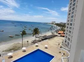 Modern Seaside Retreat, 3BR, Unbeatable Views