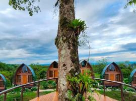 Arenal 360 Lodge，位于福尔图纳的带停车场的酒店