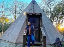 Waterfront Teepee 0 - Bird Sings