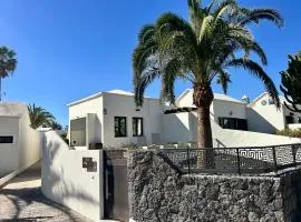 Villa Irene Lanzarote en Costa Teguise en complejo con piscina comunal
