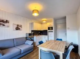 Résidence Les Pleiades - Appartement rénové · Centre station · Balcon · Parking couvert MAE-8234