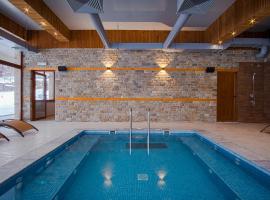 SPA Hotel Daffi，位于斯莫梁的带热水浴缸的酒店