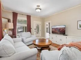 City Park Charm - Vintage Home with Modern Comforts
