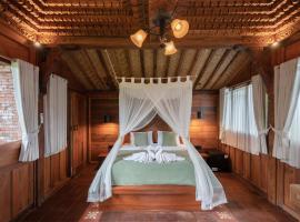 Nishiyama House Sambangan by The Lavana，位于Ambengan的酒店
