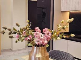 Sunset Harmony Apartment，位于斯库台的酒店