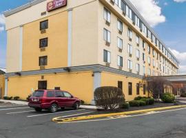 Clarion Hotel Somerset - New Brunswick，位于萨默塞特的酒店