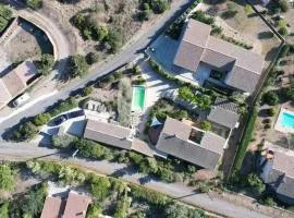 Le Villerouge - 14 Personnes - Piscine