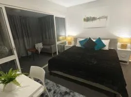 Entire Studio Apartment - self check-in