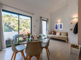 Dúplex Sa Tarongeta - 5' playa I vistas I terraza 20m2 I ascensor I equipado，位于卡达克斯的海滩短租房