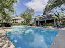 Pet Friendly, Coastal Getaway, Private Patio, SA1770