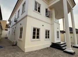 The Breeze Apartment Magodo，位于Sagisa的住宿