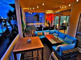 Boathouse Condo, Downtown Destin Harbor, Private Beach Access, Waterfront, on Golf course, Water Taxi pickup