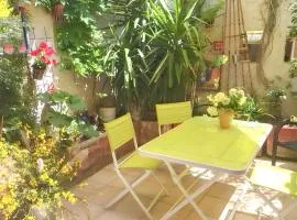 Maison charmante près d'Avignon avec terrasse