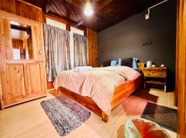 Cozyo Stays Boutique Cottages Mawkdok，位于Lāitlyngkot的酒店