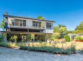 Lyonville Retreat，位于Lyonville的酒店