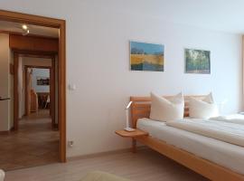 4-Raum FeWo Silberdistel - Hallenbad & Sauna，位于费斯恩的酒店