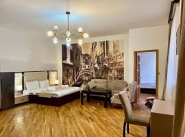 Castle Hotel Yerevan，位于埃里温的酒店