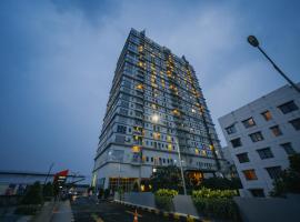 Tmansari Mahogany Apartement By Cozy，位于加拉旺的酒店