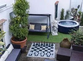 Small Cozy Room in Palace Patio with Hot Tub and Snooker - Sintra WOW